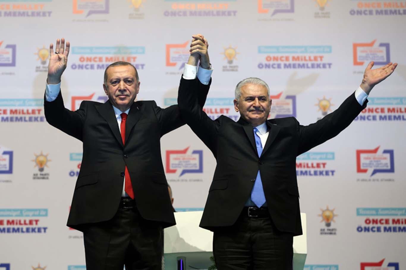 AK Parti'nin İstanbul adayı Binali Yıldırım oldu AK Parti'nin İstanbul adayı Binali Yıldırım oldu